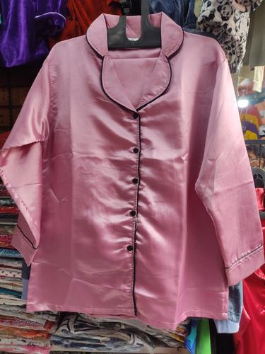 ladies sat in night wear set - 18185343 - Very Small Image - 1