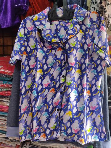 ladies sat in night wear set - 18185366 - Very Small Image - 1