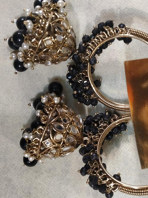 ladies earings - 18185841 - Very Small Image - 1