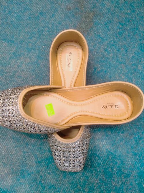 fancy juti - 18186172 - Very Small Image - 1