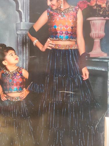 good lehnga size 20 to 30 - 18186449 - Very Small Image - 1
