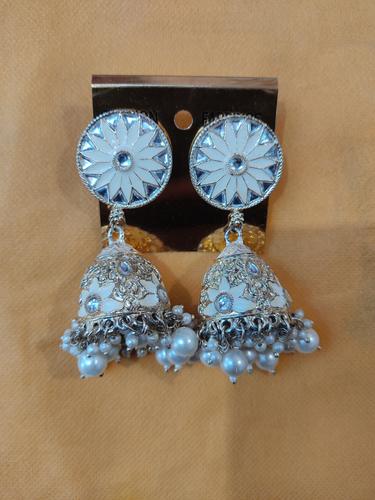 ladies earrings silver color - 18187605 - Very Small Image - 1