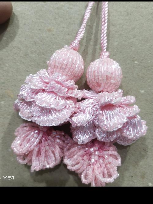 hanging latken - 18196140 - Very Small Image - 1