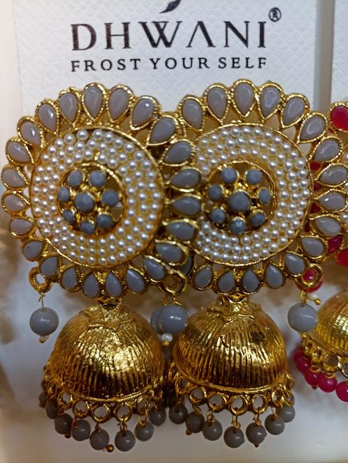 earrings - 18199582 - Very Small Image - 1