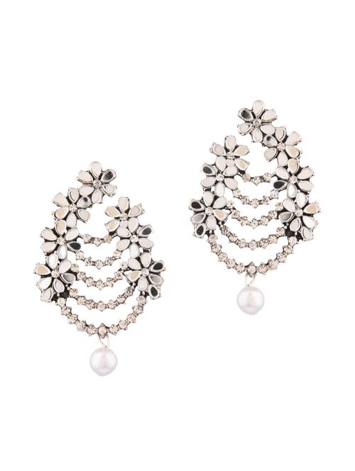 silver metal chandellier earring - 18201662 - Very Small Image - 1