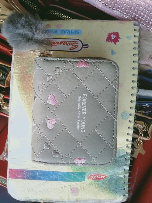 hand bags clutches - 18201893 - Very Small Image - 1