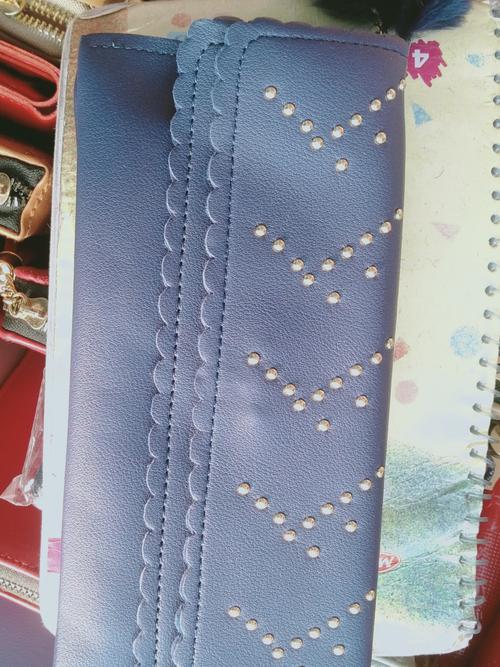 hand bags clutches - 18201898 - Very Small Image - 1