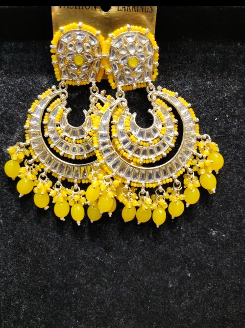 yellow metal earring - 18203760 - Very Small Image - 1