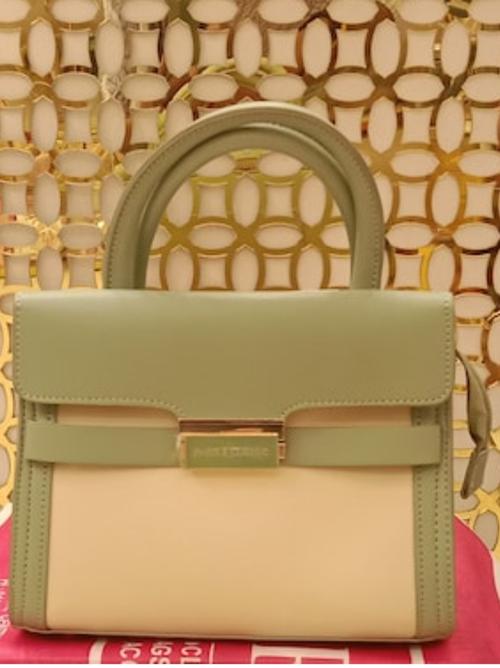 ladies handbags - 18204176 - Very Small Image - 1