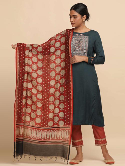 red printed dupatta - 18206680 - Very Small Image - 1