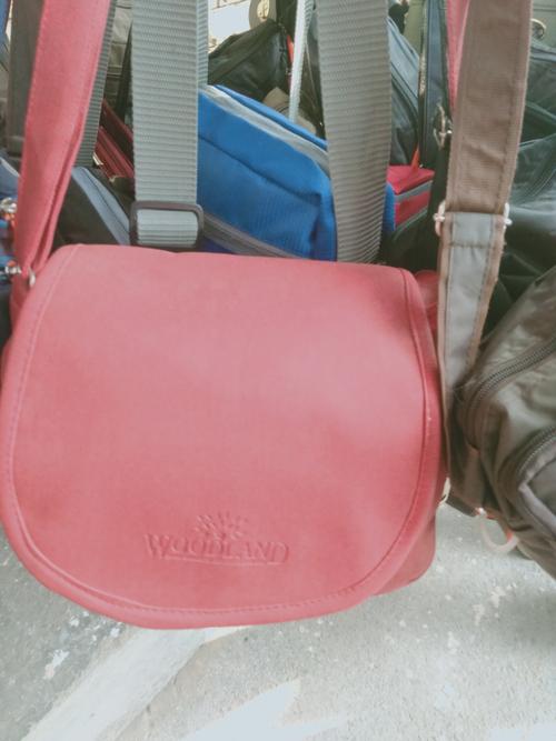 exclusive hand bags - 18206859 - Very Small Image - 1