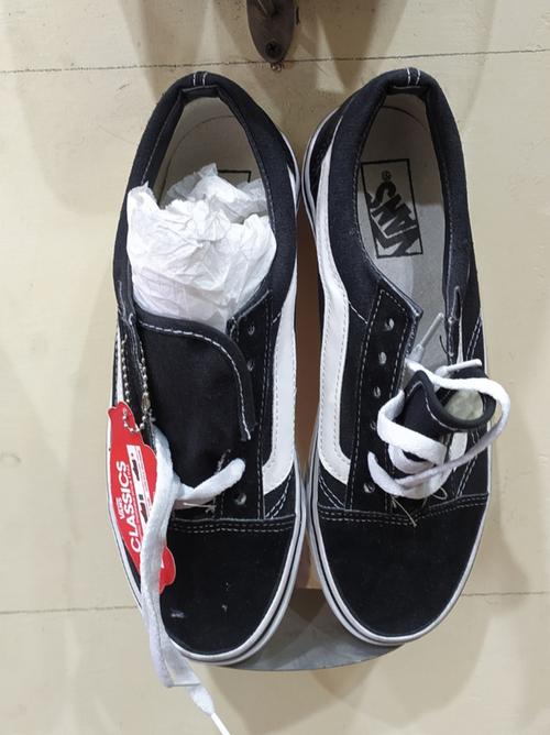 sport shoes for man black color - 18207879 - Very Small Image - 1