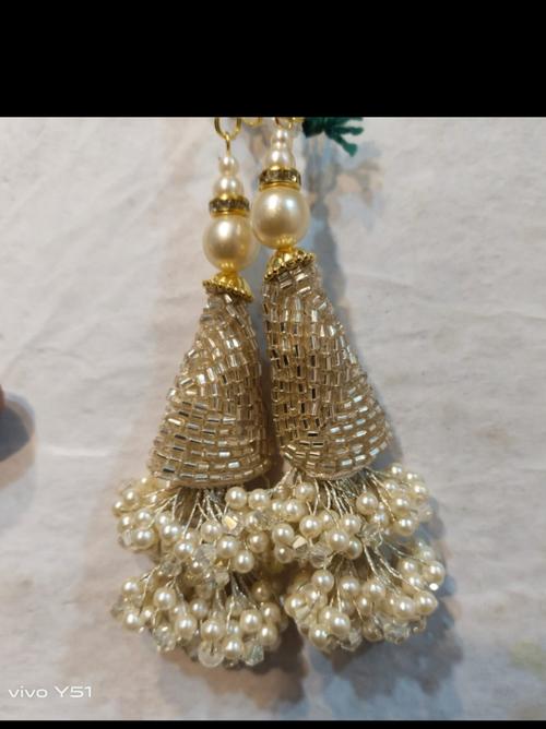 dupatta latkan - 18208531 - Very Small Image - 1