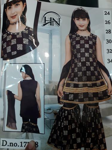suit set - 18208599 - Very Small Image - 1