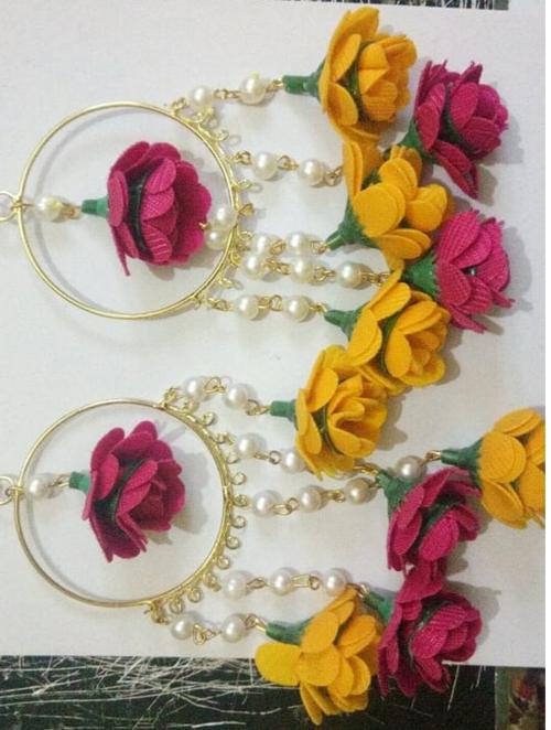 hair accessories flower jewellery multi color - 18211526 - Very Small Image - 1