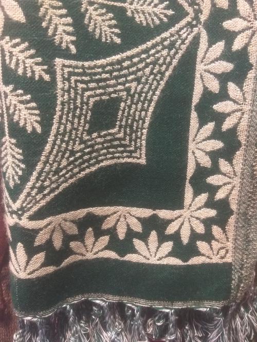 ladies stoles green color - 18211795 - Very Small Image - 1