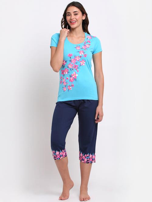 round neck printed nightwear capri set - 18215988 - Very Small Image - 1