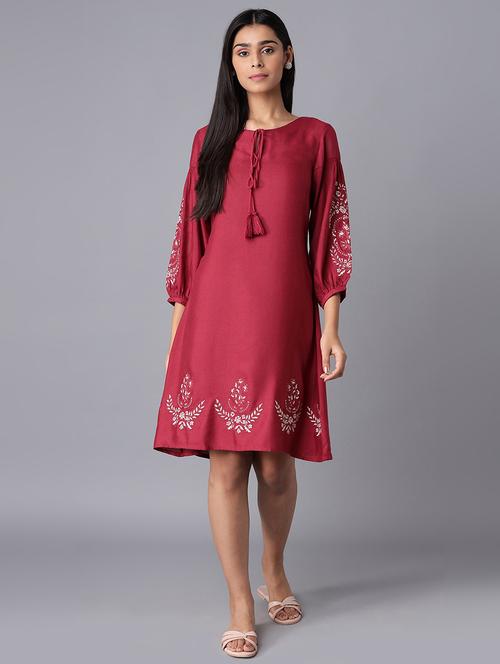 red solid a-line ethnic dress - 18216976 - Very Small Image - 1