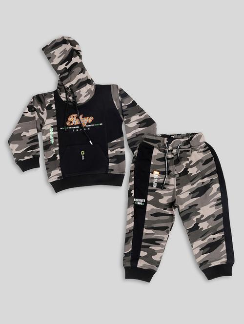 green camouflage print joggers set - 18217649 - Very Small Image - 1