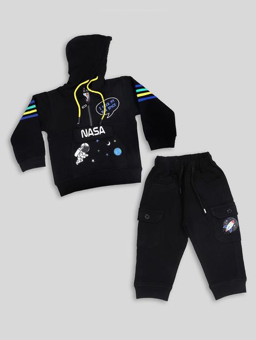 black typography printed cargo set - 18217658 - Very Small Image - 1