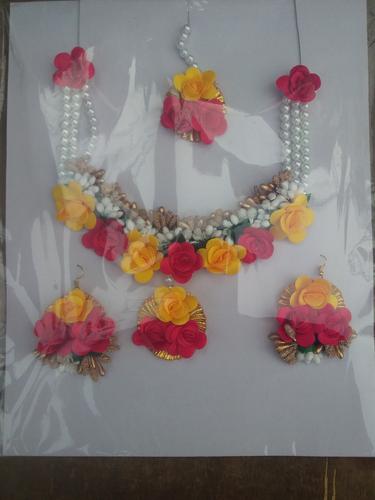 artificial flower jewellery necklace - 18227814 - Very Small Image - 1