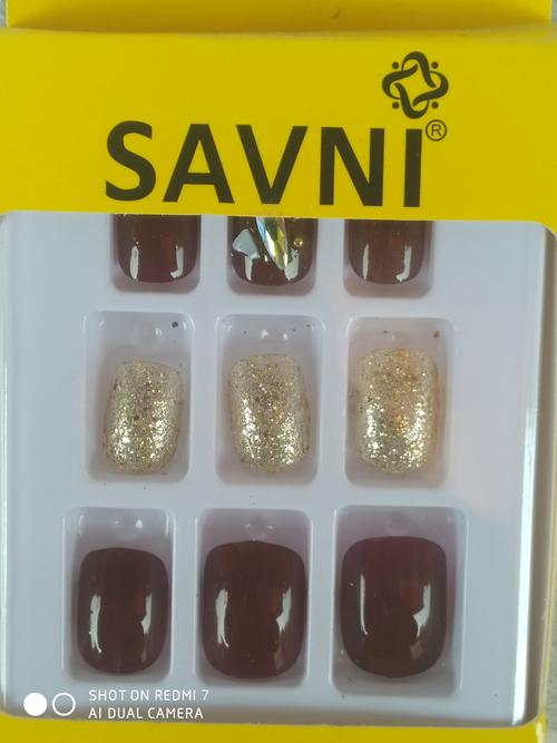 artificial nails - 18228053 - Very Small Image - 1