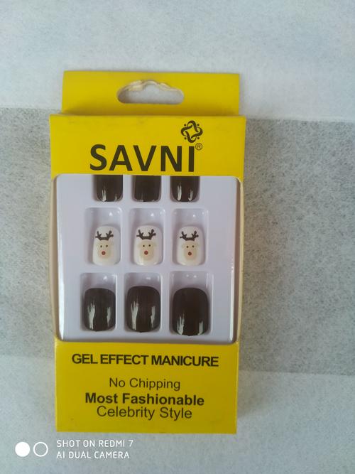 artificial nails - 18228055 - Very Small Image - 1