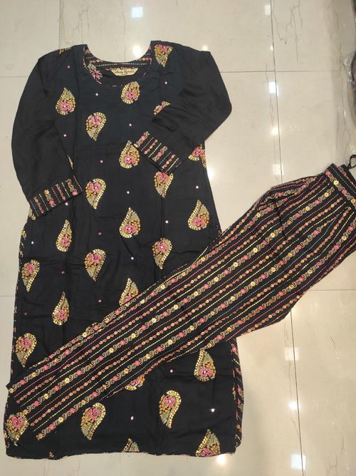 kurti and pant - 18232262 - Very Small Image - 1