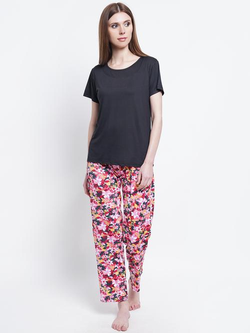 round neck printed nightwear pajama set - 18250367 - Very Small Image - 1