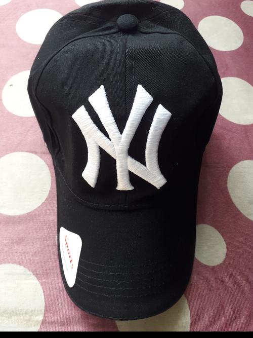 caps - 18250485 - Very Small Image - 1