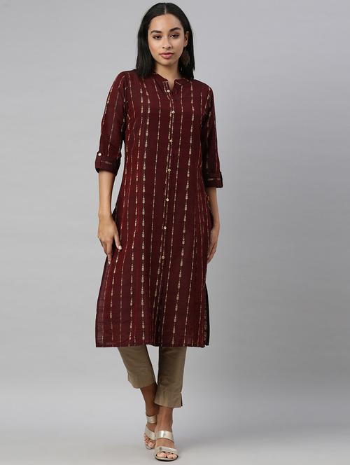 full-sleeved mandarin-neck embroidered straight kurta - 18256208 - Very Small Image - 1