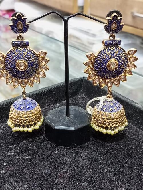 earrings - 18261946 - Very Small Image - 1