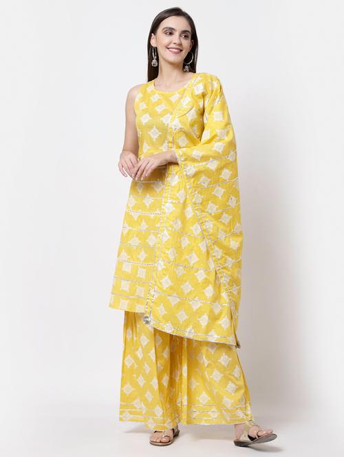 yellow suit set - 18263264 - Very Small Image - 1