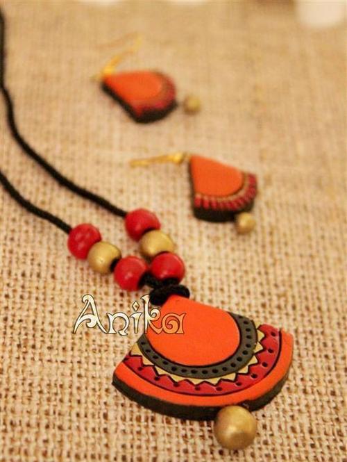 terracotta jewellery - 18264275 - Very Small Image - 1