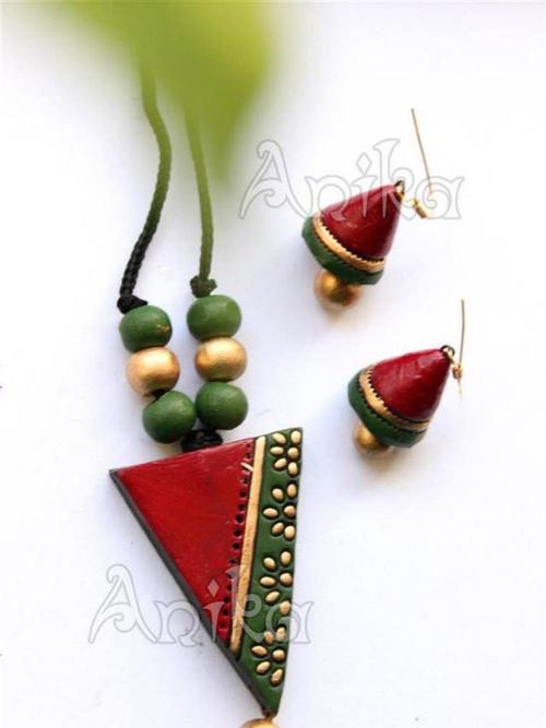terracotta jewellery - 18264352 - Very Small Image - 1