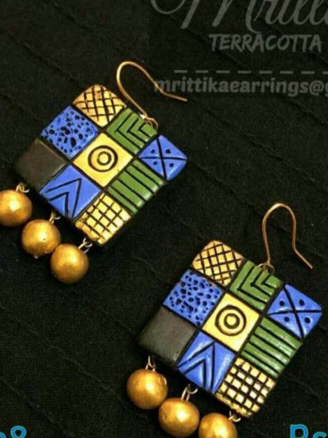 terracotta earrings - 18264355 - Very Small Image - 1