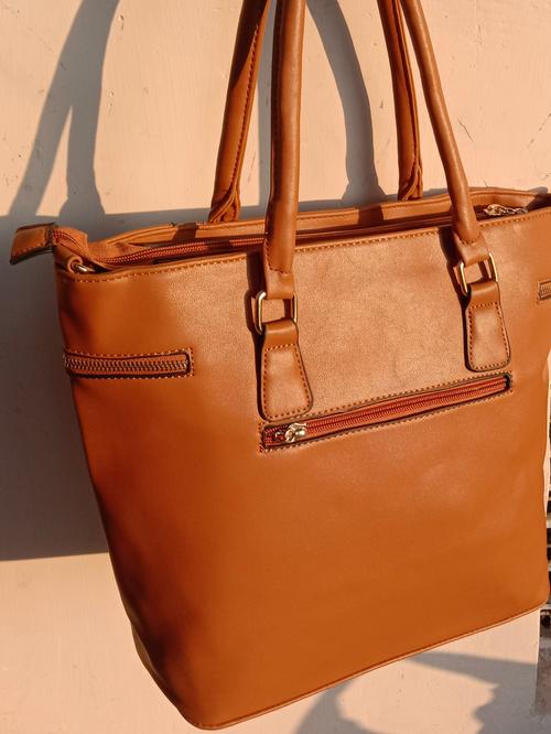 hanging bags - 18269829 - Very Small Image - 1