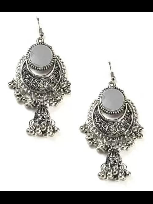 ladies metal earrings silver color - 18284914 - Very Small Image - 1