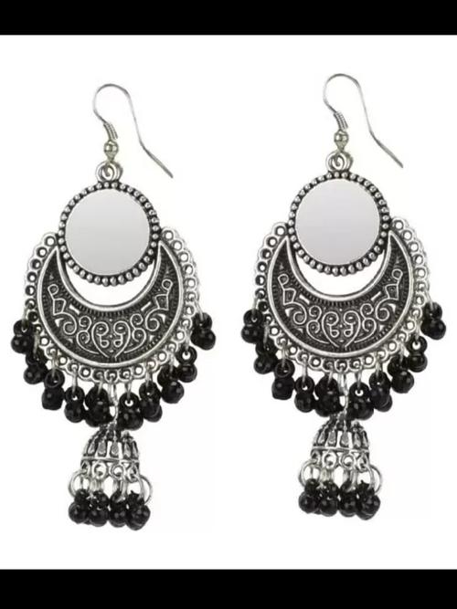 ladies metal earrings silver color - 18284916 - Very Small Image - 1