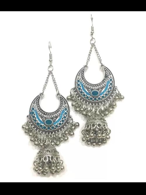 ladies metal earrings silver color - 18285025 - Very Small Image - 1