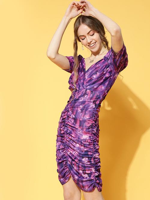 v-neck printed bodycon dress - 18290281 - Very Small Image - 1