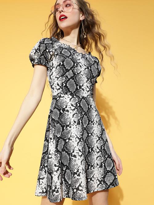 women's bandhani dress - 18290287 - Very Small Image - 1