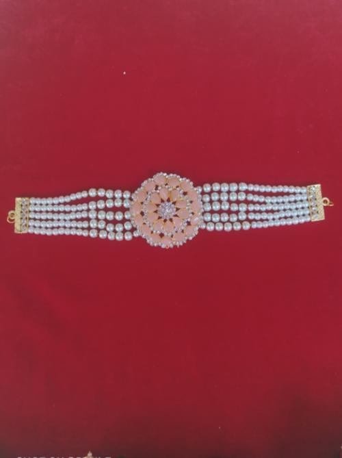 artificial bracelet - 18292322 - Very Small Image - 1