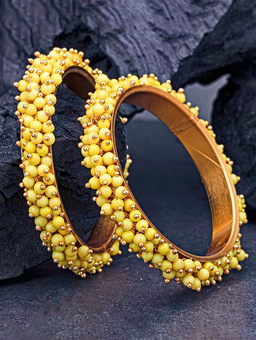 set of 2 yellow metal bangle - 18295153 - Very Small Image - 1
