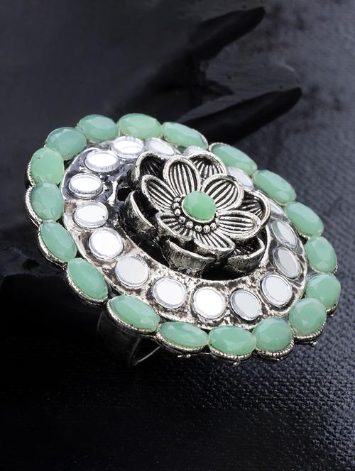 green metal finger ring - 18295341 - Very Small Image - 1