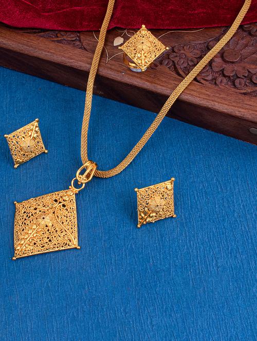 gold brass pendants and earring - 18295402 - Very Small Image - 1