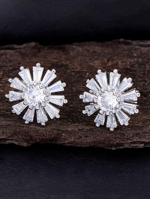 silver metal studs earring - 18295515 - Very Small Image - 1