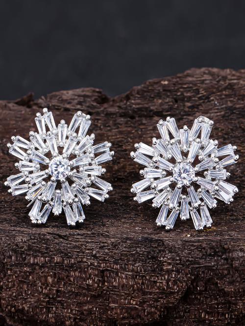 silver metal studs earring - 18295738 - Very Small Image - 1