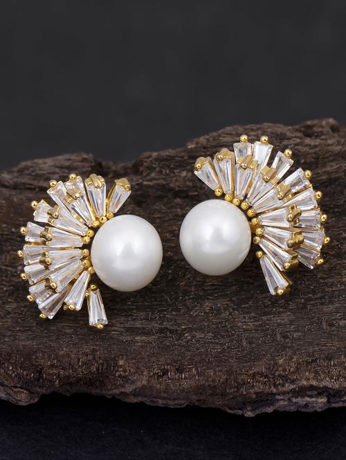 gold metal studs earring - 18295775 - Very Small Image - 1