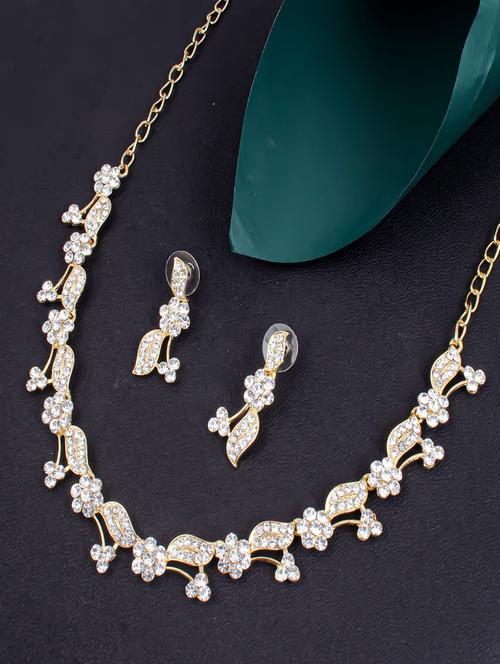 gold zinc necklaces and earring - 18296332 - Very Small Image - 1